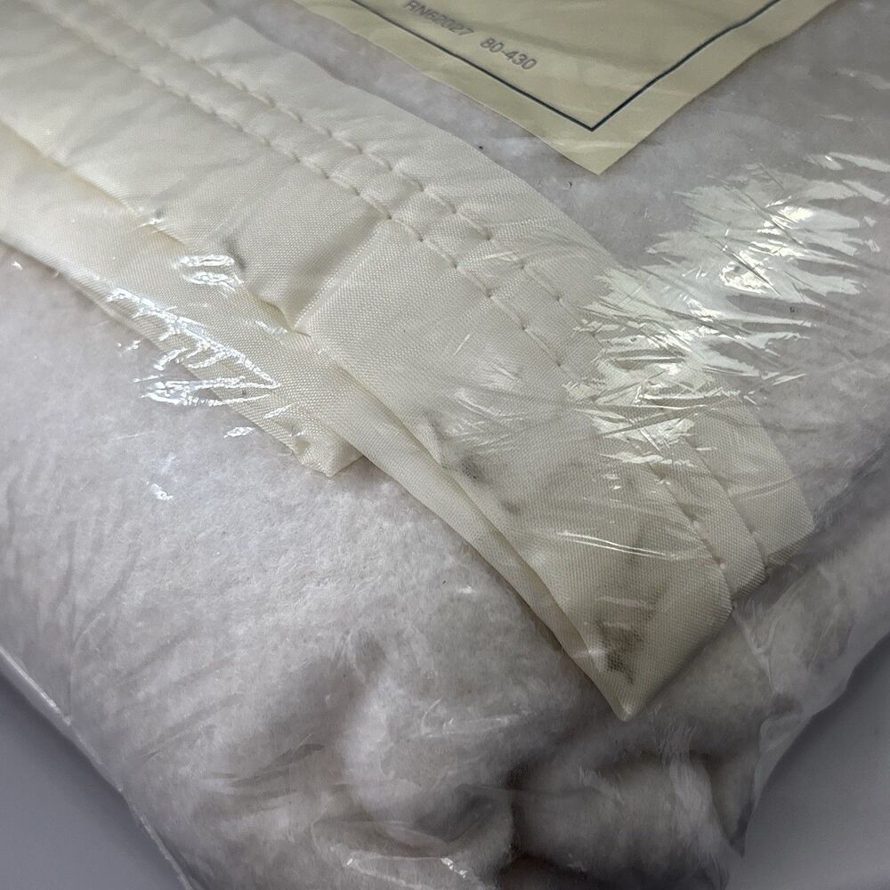 Vintage NOS Owen Plymouth Blanket 72" x 90" Full/Twin Bone Beige Polyester Soft - Picture 5 of 5